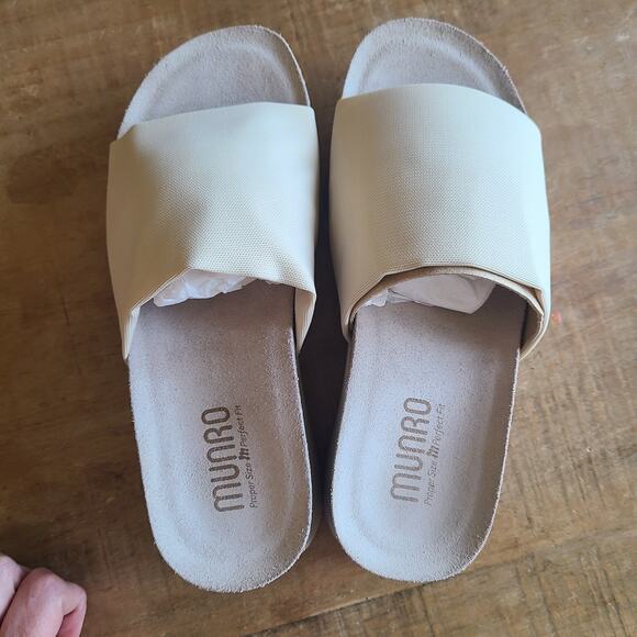 Munro Nalia Women’s Sz 7 WIDE Beige Bone Fabric Slip On‎ Platform Wedge Sandals - Picture 4 of 6